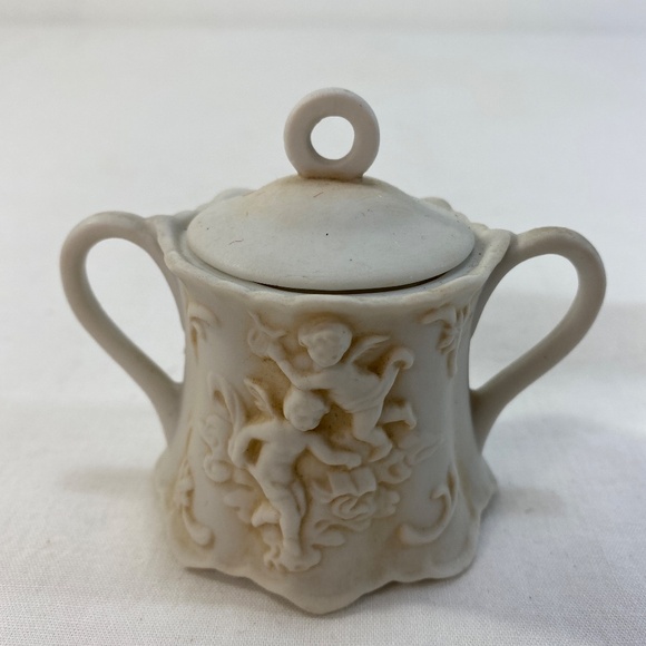 Vintage Lefton's Demitasse Sugar and Creamer Cherub Relief 215 Bisque Porcelain - Picture 2 of 10